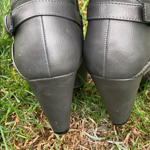 Nine West gray Dakota boots - Picture 5 of 16